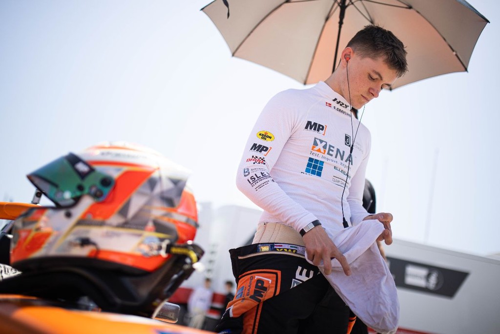 Sebastian er kommet i hård konkurrence i det spanske F4-mesterskab
(Foto: Fotocar13)